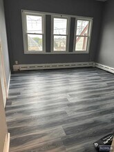 163 Michigan-Unit -2ndfl &3rdfr in Paterson, NJ - Building Photo - Building Photo