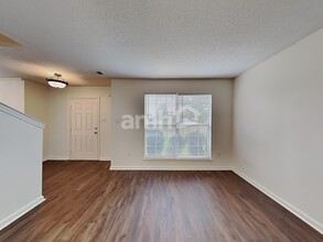 2491 Hunters Pointe Dr in Southaven, MS - Building Photo - Building Photo