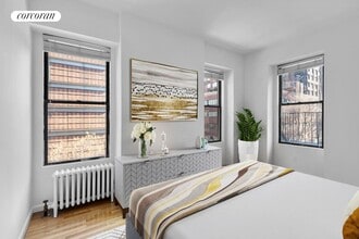 100 W 67th St in New York, NY - Building Photo - Building Photo