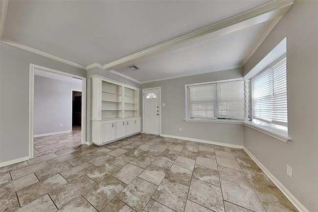 14922 Spring Lake Dr in Houston, TX - Building Photo - Building Photo