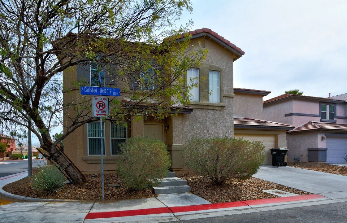 5332 N Carlsbad Heights St in North Las Vegas, NV - Building Photo