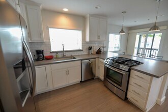 259 Avenida Granada in San Clemente, CA - Building Photo - Building Photo