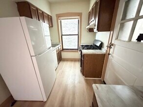 6436 N Hamilton Ave in Chicago, IL - Foto de edificio - Building Photo