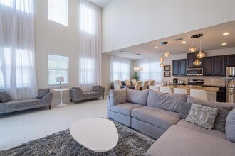 4315 Saltmarsh Sparrow Dr in Windermere, FL - Building Photo - Building Photo