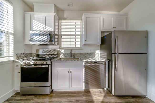 2179 Kenrick Ln in Chico, CA - Building Photo - Building Photo