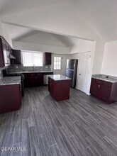 5884 Doniphan Dr in El Paso, TX - Building Photo - Building Photo