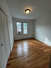 1226 F St NE, Unit 3 in Washington, DC - Building Photo - Building Photo