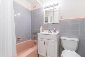 1566 2nd Ave, Unit SI ID1032070P in New York, NY - Foto de edificio - Building Photo