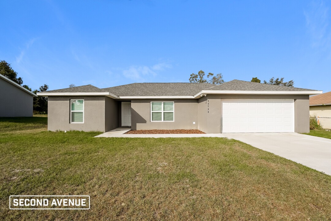 13731 SW 40th Cir in Ocala, FL - Building Photo