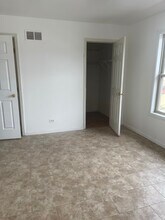 2312 N Nagle Ave in Chicago, IL - Building Photo - Building Photo