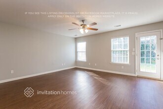 2470 Mayfair Dr in Cumming, GA - Foto de edificio - Building Photo