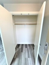 4974 NE 32nd Pl, Unit 4974 B in Portland, OR - Building Photo - Building Photo