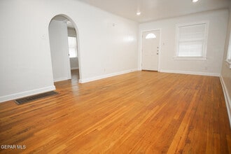 4416 La Luz Ave in El Paso, TX - Building Photo - Building Photo