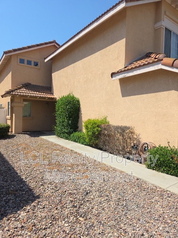 24099 Golden Pheasant Ln in Murrieta, CA - Building Photo - Building Photo