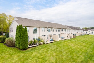 1 Carousel Cir in Hershey, PA - Foto de edificio - Building Photo