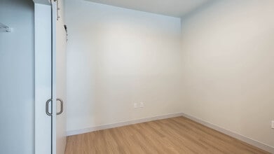 The Basin in Wakefield, MA - Foto de edificio - Building Photo