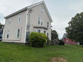 1179 Main St, Unit 3 in Fairfax, VT - Building Photo
