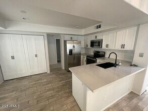 4602 E Angela Dr in Phoenix, AZ - Building Photo - Building Photo