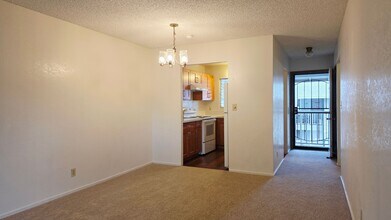 98-1461-1461 Kamahao St in Pearl City, HI - Building Photo - Building Photo