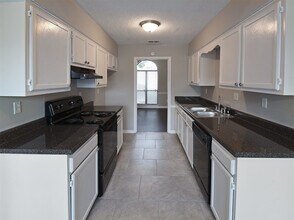 7326 Old Dominion Ct in Memphis, TN - Building Photo - Building Photo