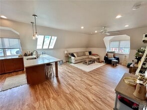 295 Summer St in Buffalo, NY - Building Photo - Building Photo