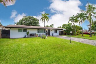 7700 NW 15th St in Pembroke Pines, FL - Building Photo - Building Photo