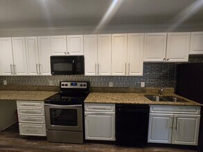 1721 Capitol Ave NE, Unit Unit 2 in Washington, DC - Building Photo - Building Photo