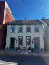 36 N Locust St in Hagerstown, MD - Building Photo - Building Photo