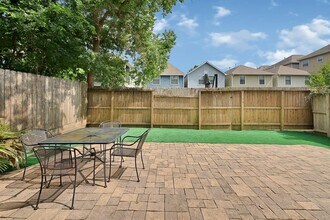 1001 W 21st St in Houston, TX - Building Photo - Building Photo