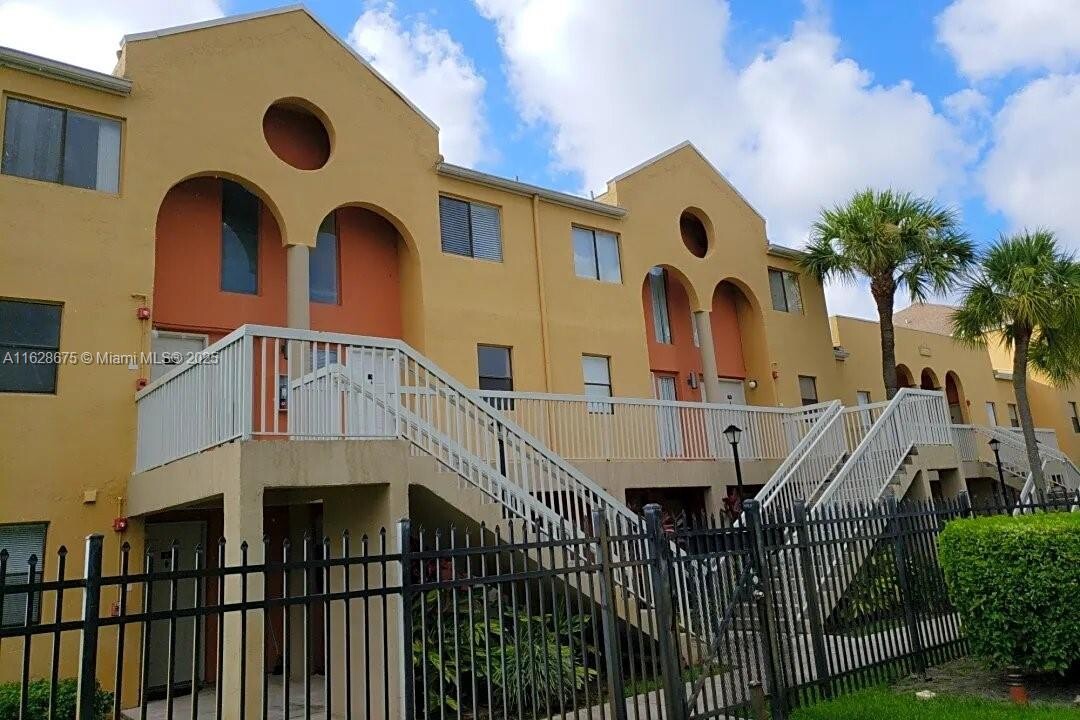 5200 NW 31st Ave in Fort Lauderdale, FL - Building Photo