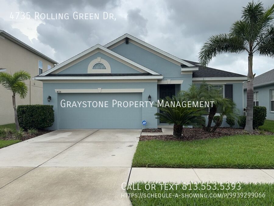 4735 Rolling Green Dr in Wesley Chapel, FL - Foto de edificio