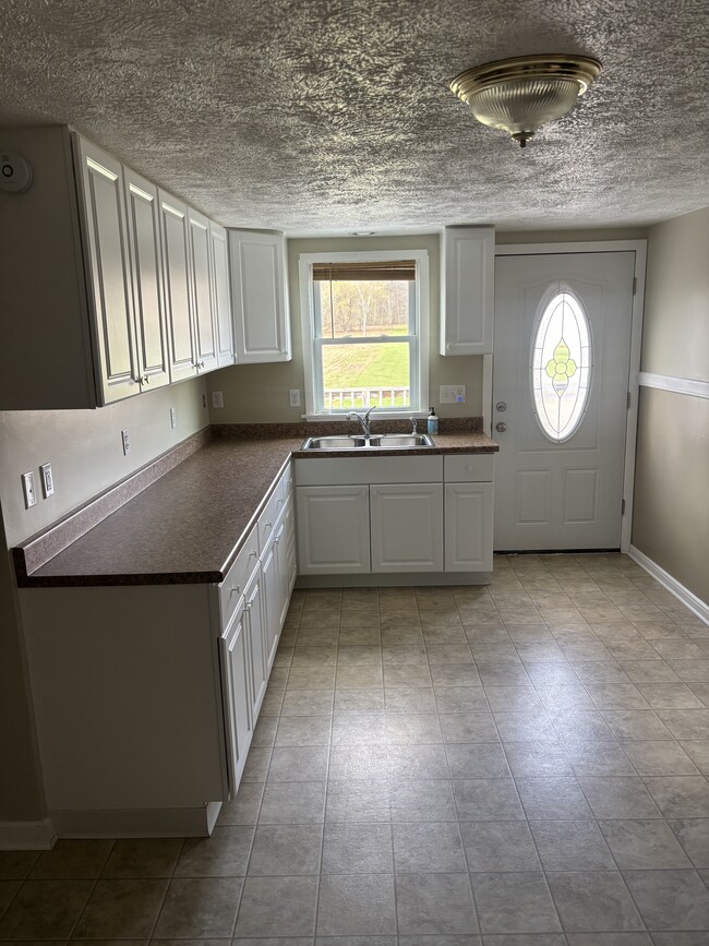 9210 Peach St, Unit 9210 Peach in Waterford, PA - Building Photo - Building Photo