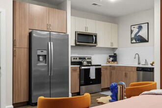 641 Division St in Nashville, TN - Foto de edificio - Building Photo