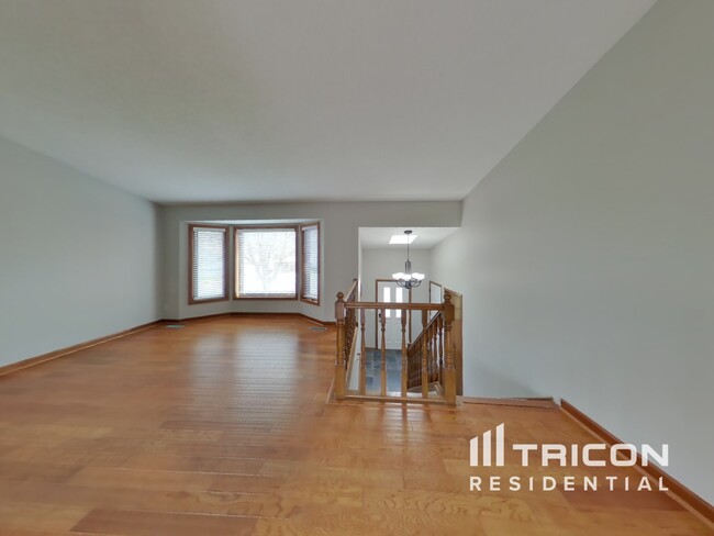 13078 Glenhurst Ave in Savage, MN - Building Photo - Building Photo