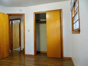 1107 W Maple Ave S, Unit 7 in Springfield, IL - Foto de edificio - Building Photo