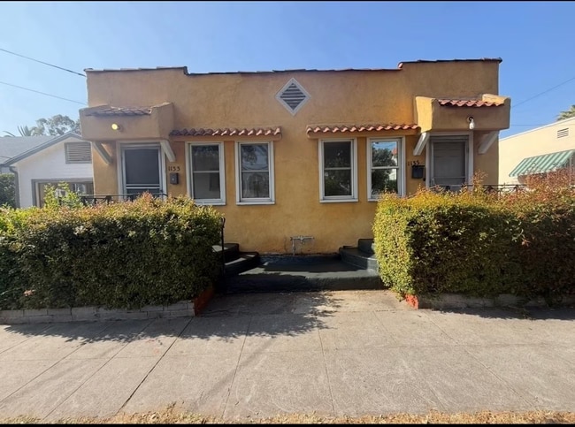 property at 1133 E Lexington Dr