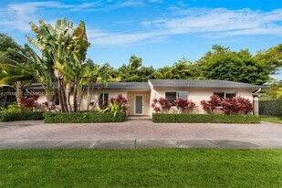 6701 SW 49th Terrace in Miami, FL - Building Photo