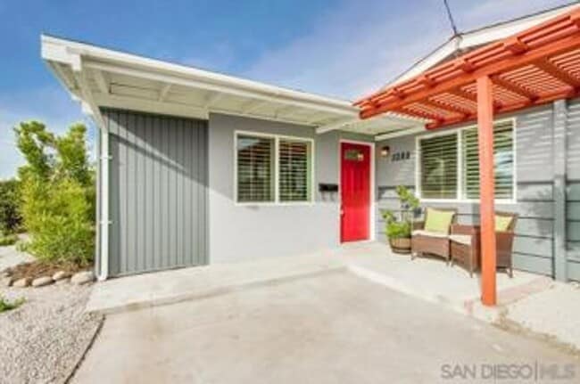5288 Kesling St in San Diego, CA - Building Photo - Building Photo