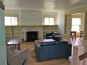 107 Elmwood Ave in Ithaca, NY - Building Photo - Building Photo