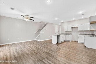 3201 Maldon Ct in Louisville, KY - Foto de edificio - Building Photo