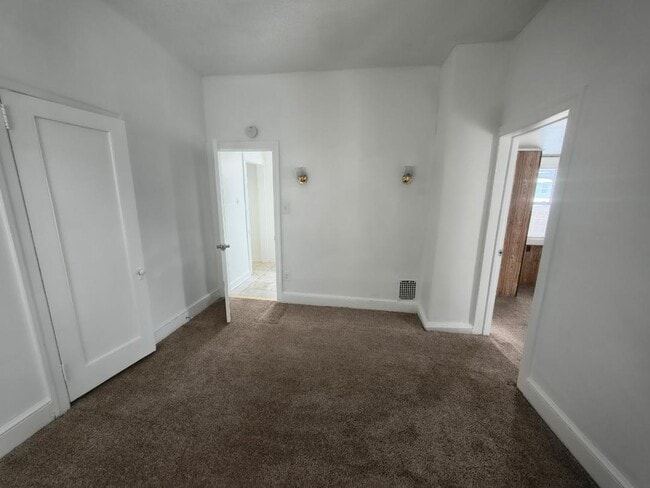 44 High St in Woodbury, NJ - Building Photo - Building Photo