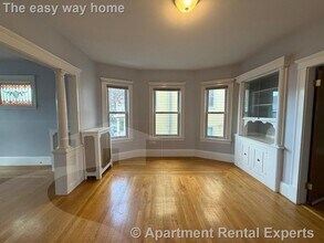 127 Walnut St in Somerville, MA - Building Photo - Building Photo