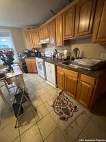 5 Lowden Ave, Unit 1 in Somerville, MA - Building Photo