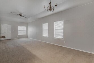 827 Walnut St in Burleson, TX - Building Photo - Building Photo