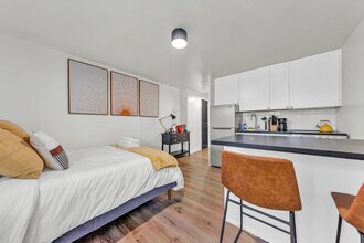 640 4th St in Buffalo, NY - Building Photo - Building Photo