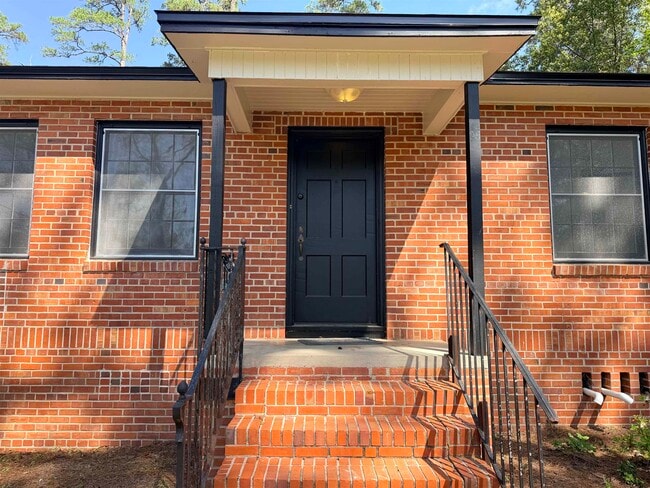 1024 Cherokee Dr in Tallahassee, FL - Building Photo - Building Photo