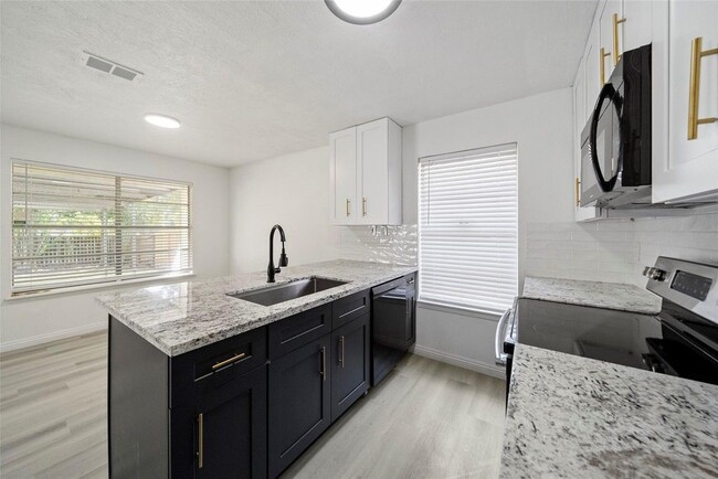 property at 5726 Yorkgate Dr