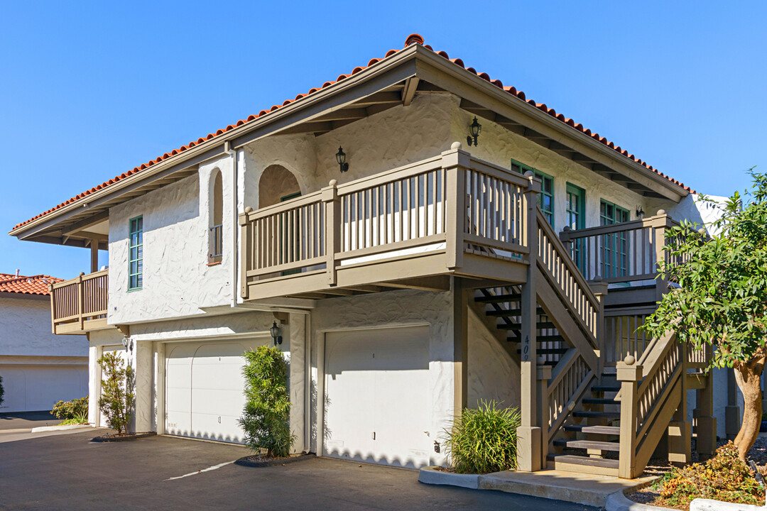 409 Playa Blanca in Encinitas, CA - Foto de edificio