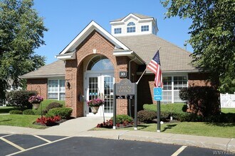 10 Arielle Ct in Williamsville, NY - Building Photo - Building Photo