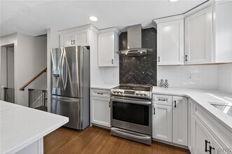 8003 Bamm Hollow Rd in Clay, NY - Building Photo - Building Photo